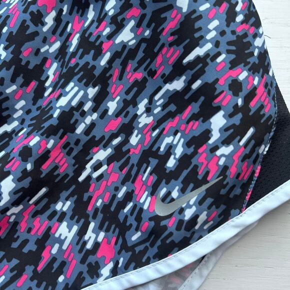 Nike dri fit running shorts Medium Pink/black EUC - Picture 2 of 5